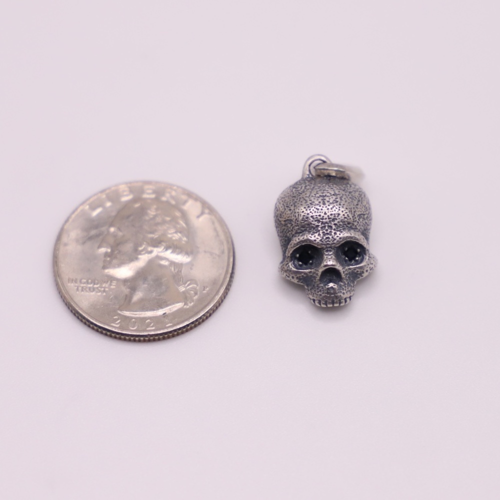 David Yurman Large Silver Skull Charm Pendant - Picture 3 of 6